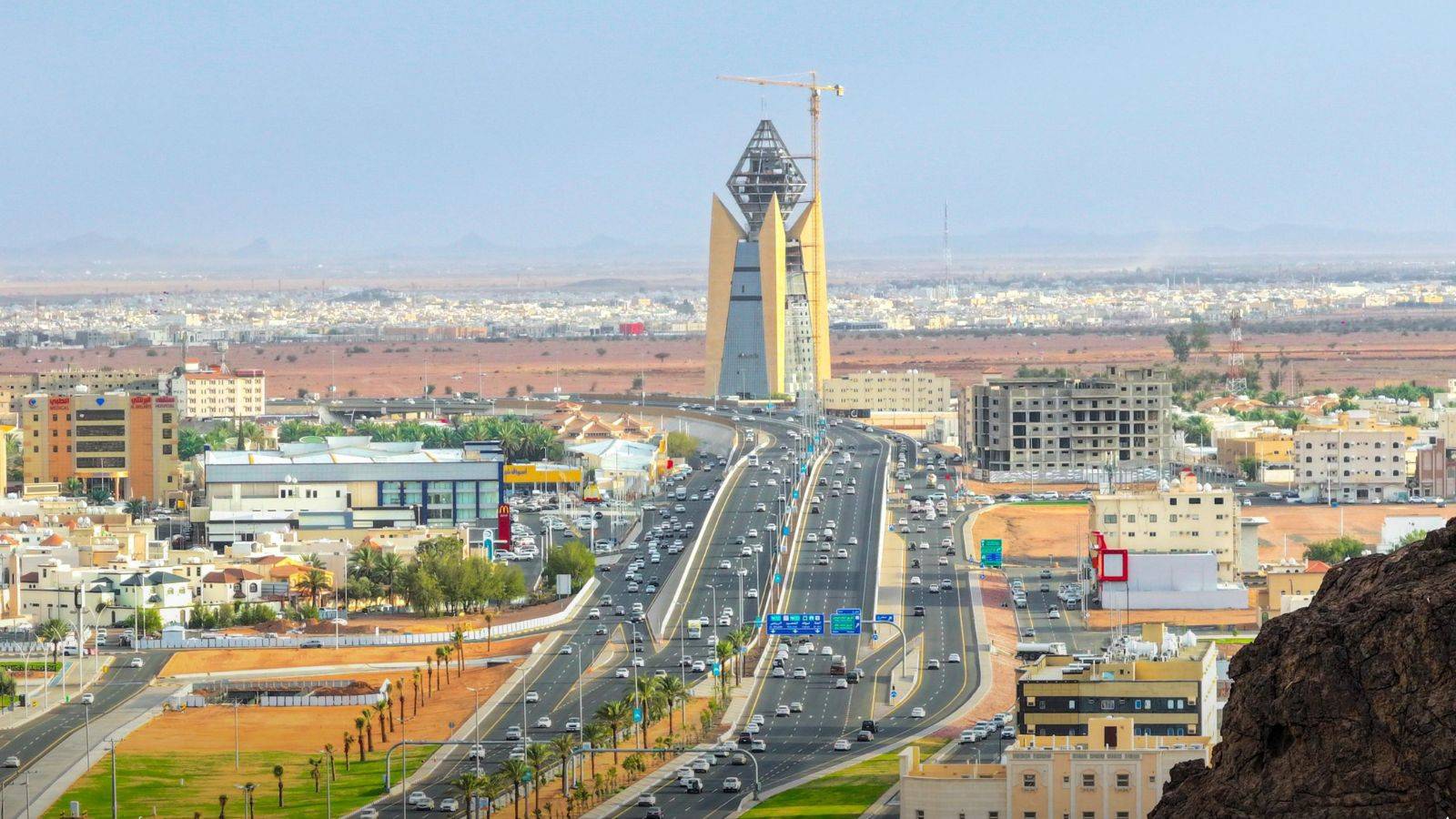 احتفال أهالي منطقة حائل بيوم التأسيس